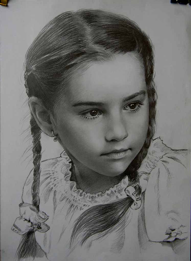Retrato a lápiz de una niña